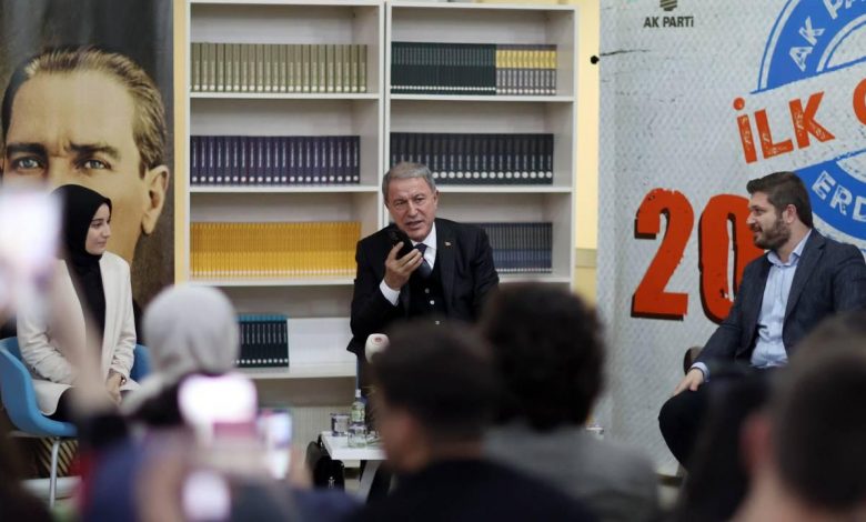 Gençler istedi, Bakan Akar Cumhurbaşkanı Erdoğan'ı aradı