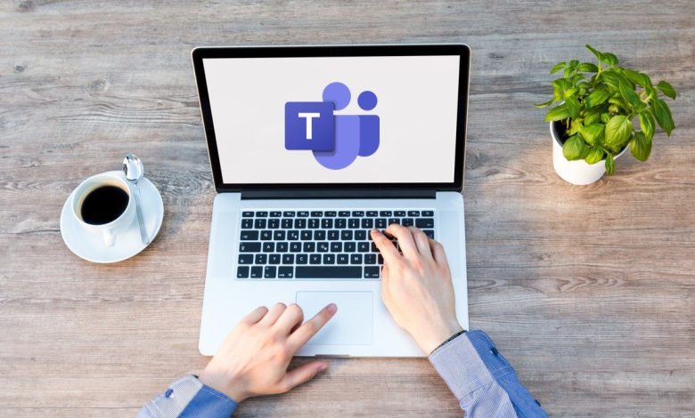 How to add contacts on microsoft teams feature image