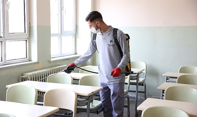Okullarda İlaçlama ve Dezenfeksiyon Çalışması Okullarda İlaçlama ve Dezenfeksiyon Çalışması