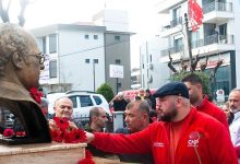 Güzelbahçeliler Mumcu’yu Unutmadı