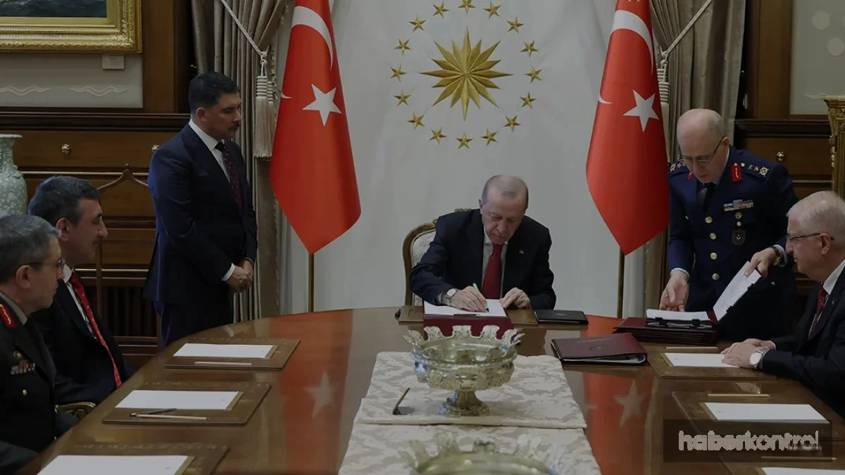 Cumhurbaşkanı Erdoğan Yüksek Askerî Şûra Kararlarını Onayladı