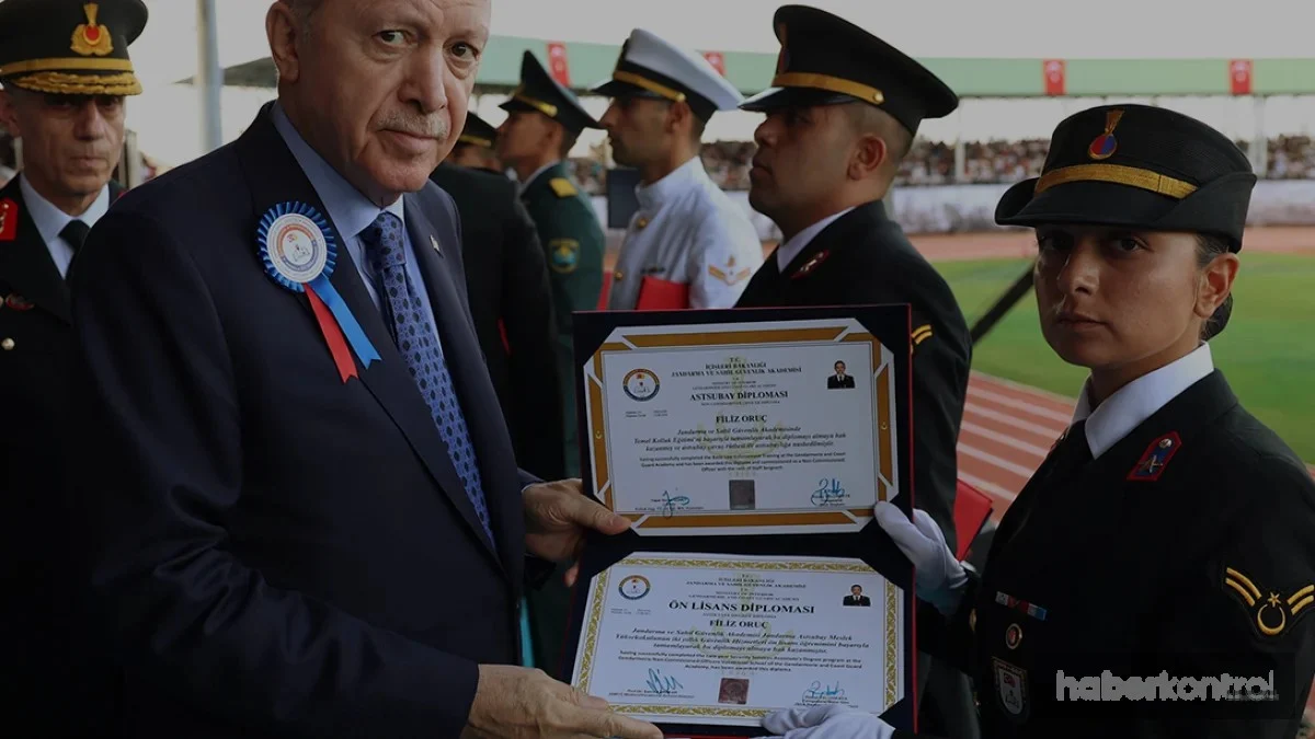 Erdoğan Jandarma ve Sahil Güvenlik Akademisi Mezuniyet Törenine Katıldı