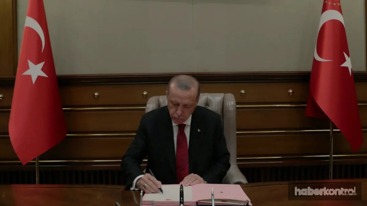 Resmi Gazete yayımlandı büyükelçi ve rektör atamaları gerçekleşti
